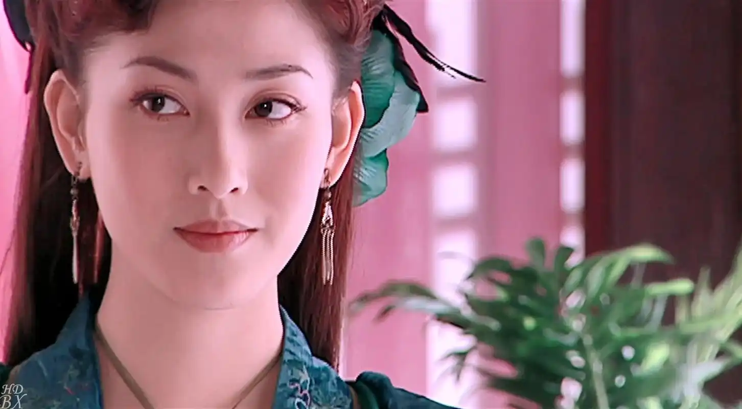 李彩桦离婚了,她不仅是风情万种的艾莉,她还是一个古装美人!