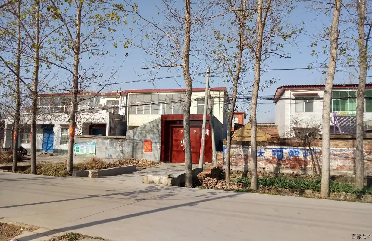 不是太穷也不是太富的普通农村是什么样子的(一)