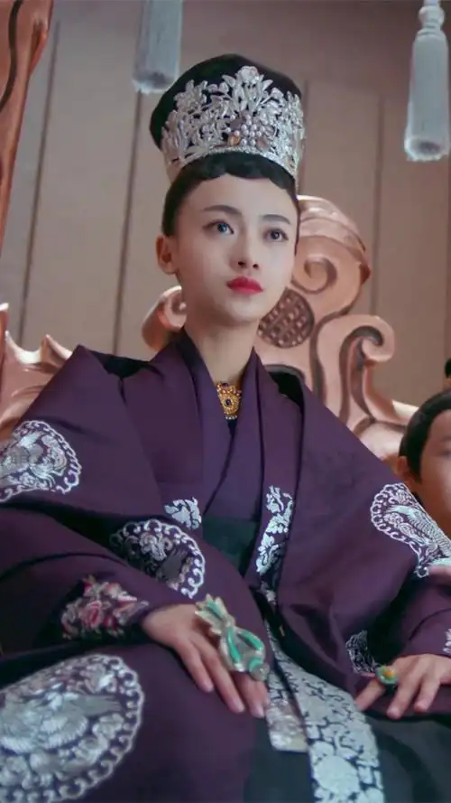 凤囚凰-冯太后-吴谨言饰