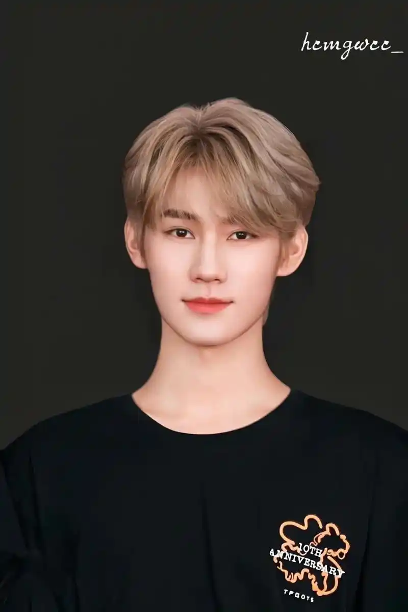 真的很帅啊#张真源 #证件照片#证件照 - 抖音