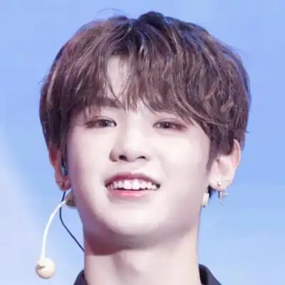 黄明昊justin头像.by晗昏wink.