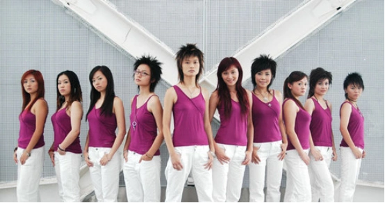 05超女再同框,何洁陈恩贝黄雅莉都入镜啦,唯独她没有出现