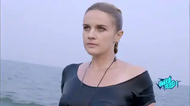 《麻辣变形计》关小迪与梁大巍干架遭罚 一怒之下把柳莎推倒