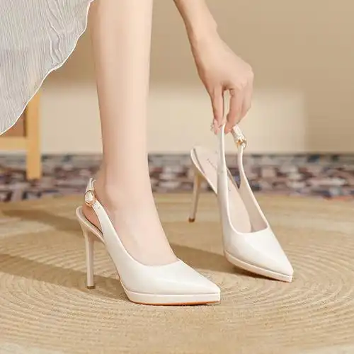 韩版尖头细跟单鞋女性感超高跟包头后空凉鞋气质漆皮防水台女鞋