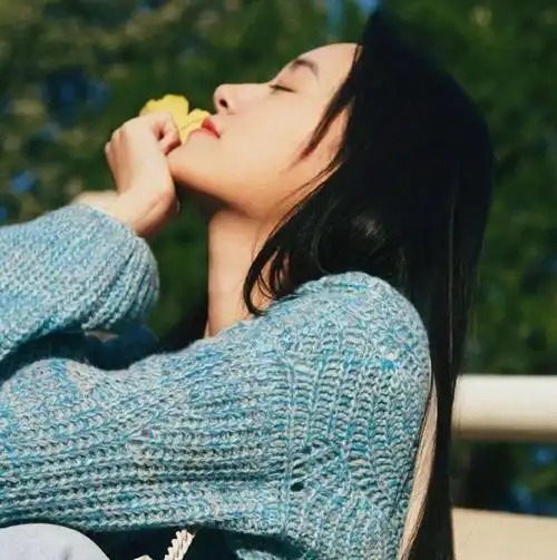 微信头像蒋依依