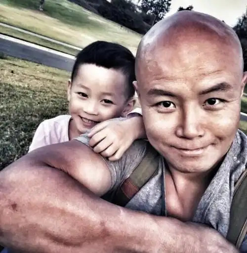 暗讽李健,侮辱金星,"毒舌"乐嘉,终究为自己的"轻率"买了单