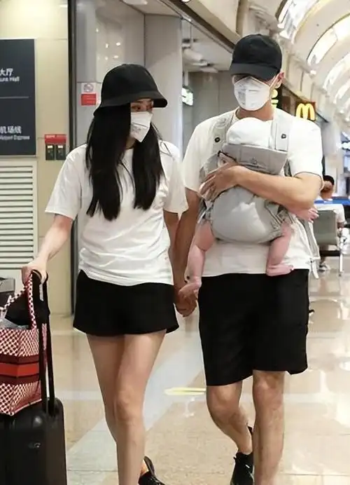 他娶过郝蕾爱过王珞丹负了殷桃没想到38岁时娶了小12岁的她