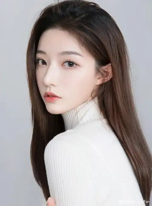 高颜值美女模特性感face写真图片