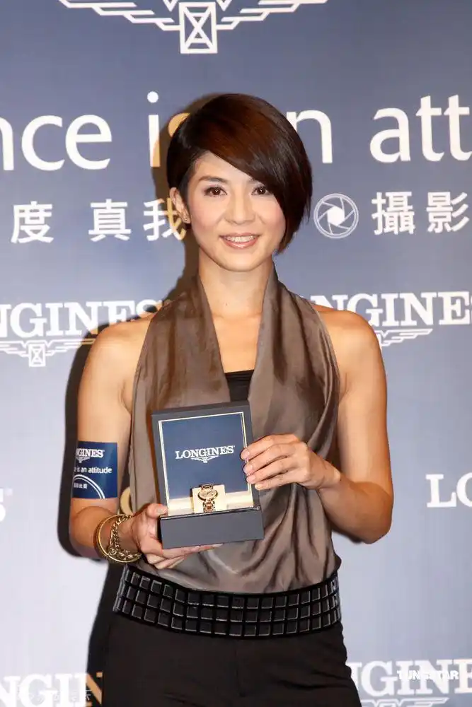 p>杨采妮,1974年5月23日出生于中国台湾省台北市,中国香港长大,中国