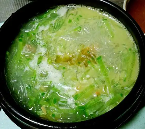 虾干萝卜粉丝汤