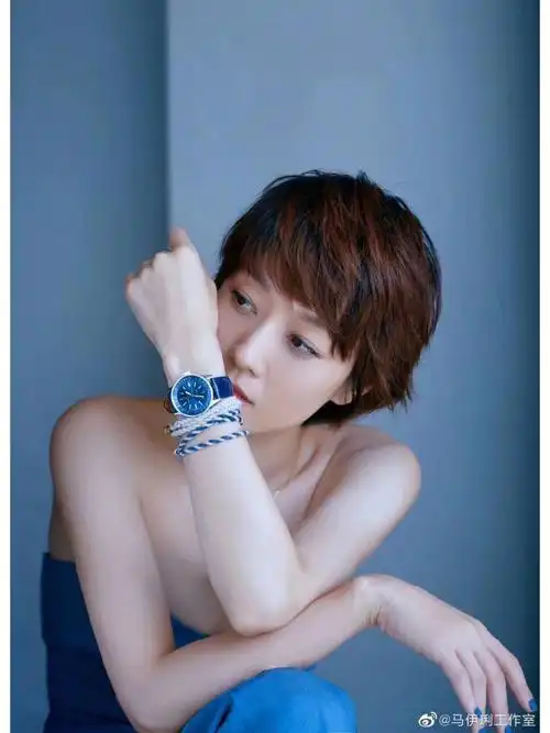 杭州大厦百年灵马伊琍同款