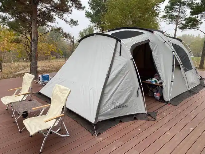 在东北,十月中旬夜晚温度已接近0度,带着家人又来过夜露营啦,帐篷维达