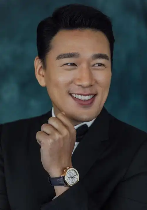 王耀庆称演员没资格生病本想拒绝卖惨却被网友误会了