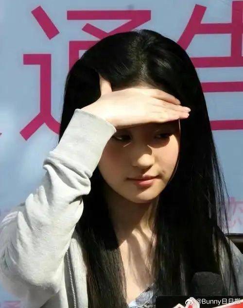 刘亦菲素颜照,神颜之所以是神颜|刘亦菲_新浪新闻