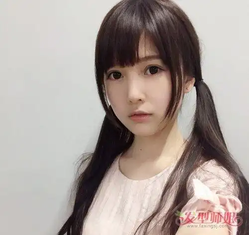 校园女生扎马尾辫有心计才出众 流行韩式女学生马尾辫扎法学习(2)