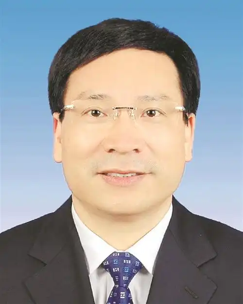 陈如桂同志简历