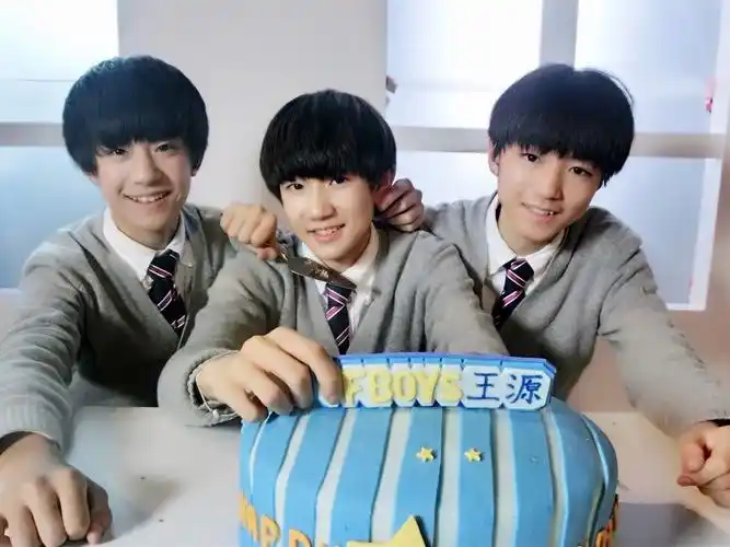 tfboys成军两周年壁纸_超帅tfboys组合