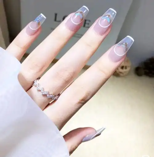 气质爱心猫眼法式最新美甲2021新款图