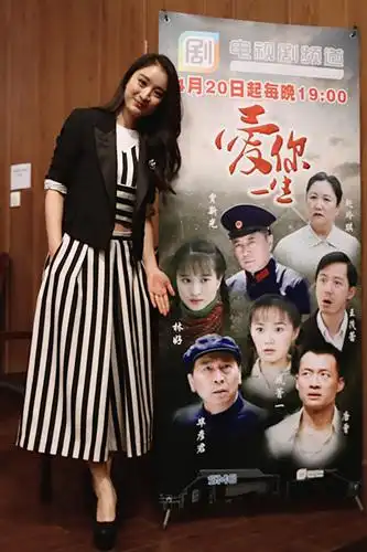 林好[保存到相册]林好与唐曾[保存到相册]搜狐娱乐