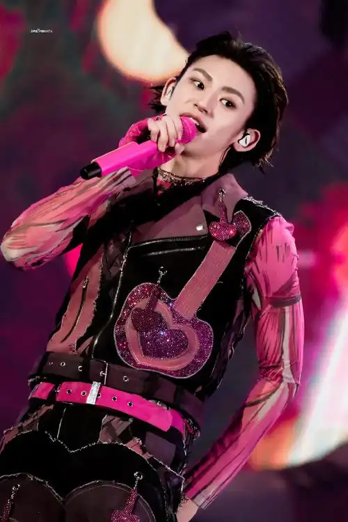 小鬼王琳凯成都演唱会