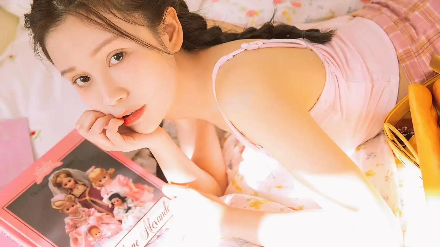 唯美治愈系日本美女写真桌面壁纸下载