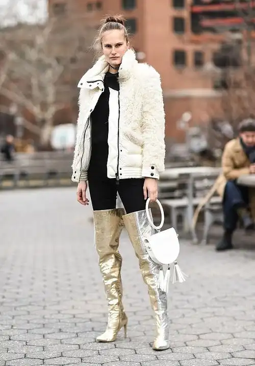 还在"光腿"穿靴子?长靴 裤子才是主流穿法,时髦高级显气质