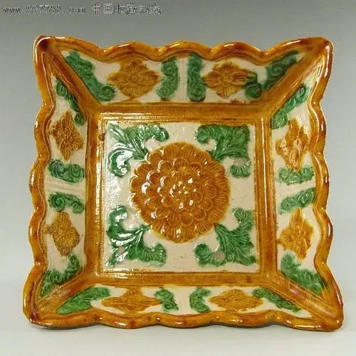 辽三彩四方花边盘