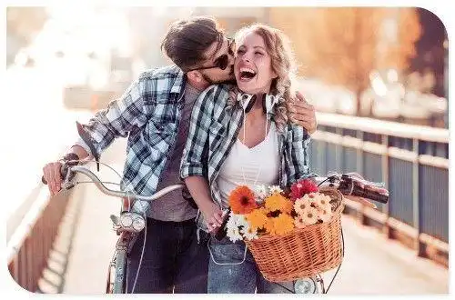 男人这3个地方都满足女人就越幸福也会越喜欢