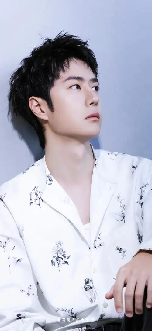 王一博优质壁纸超话#王一博#96    璀璨    96( 8月商务  日常)