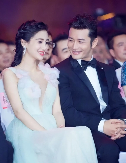 引爆舆论陈伟霆黄晓明接连沦陷事实证明杨颖才是真正人间清醒