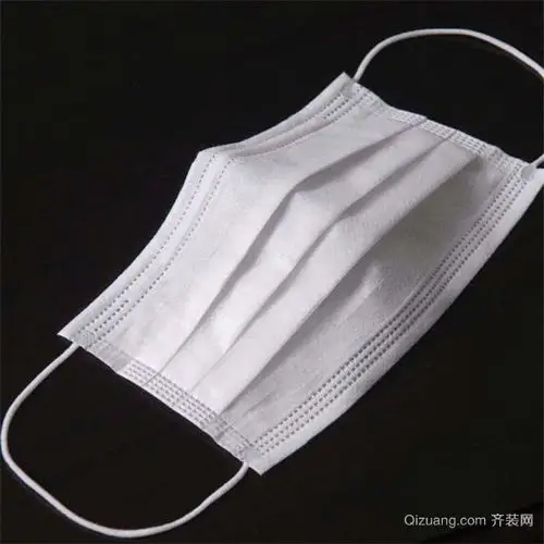白色口罩正反面
