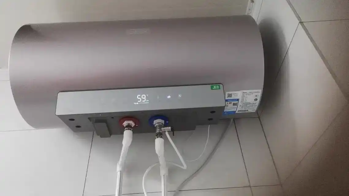 终于买到了心仪已久的热水器