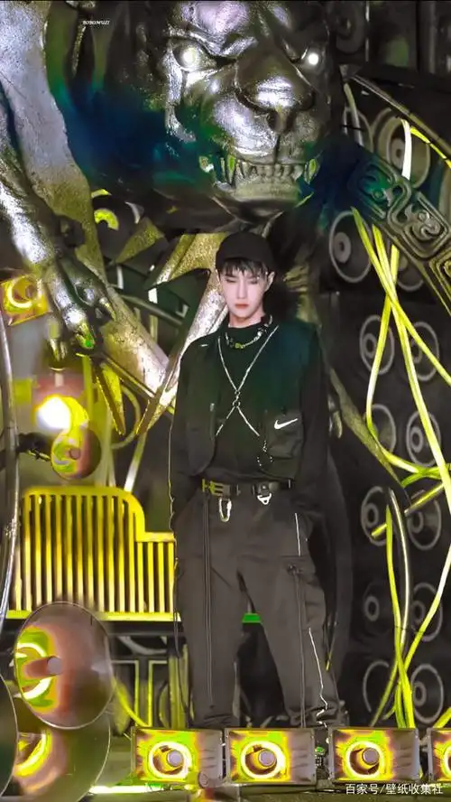 王一博参加《这就是街舞3》,舞台帅气炸裂,一起来欣赏美图