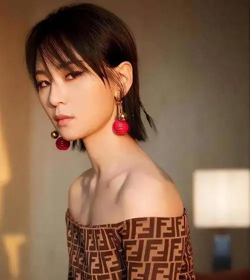 全身只有眼珠是自己的|江映蓉|尚雯婕|周笔畅|吉克隽逸_网易订阅