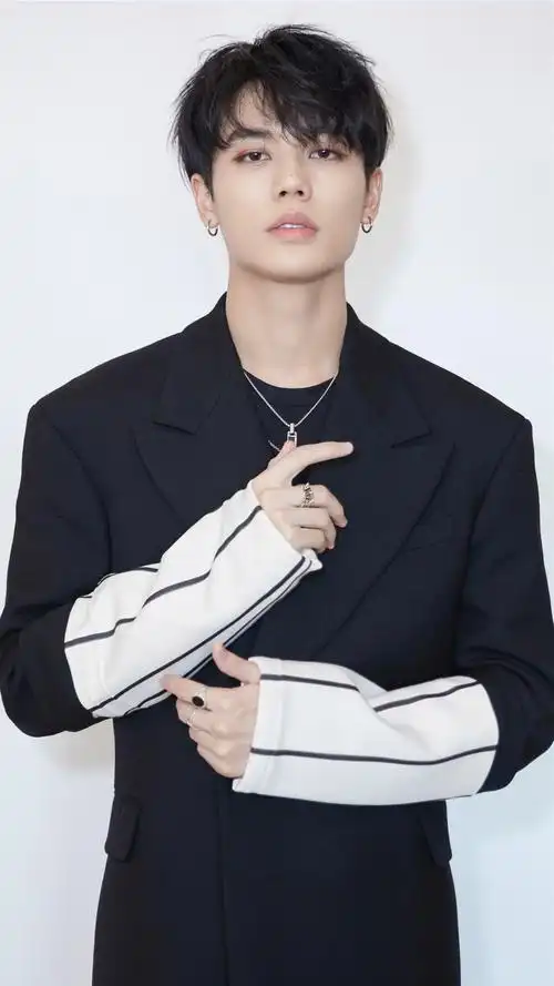 林彦俊帅气写真手机壁纸