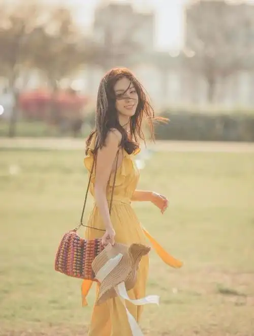 韩国新晋宅男女神身材和颜值美出圈被称为韩版张钧甯