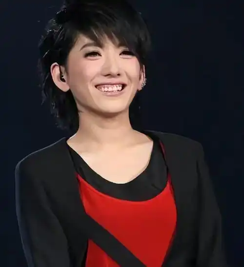 刘忻是jyp第一位中国女艺人