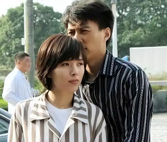 李佳我这辈子正确的决定就是初婚失败后勇敢的嫁给男神靳东