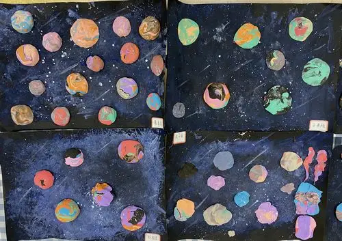 小创客美术:12.8/12.10《太空星球》