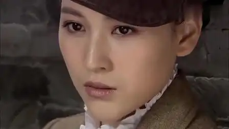 飞哥大英雄邢亚萍被鬼子追捕,凯文为爱放弃原则,帮助她逃脱