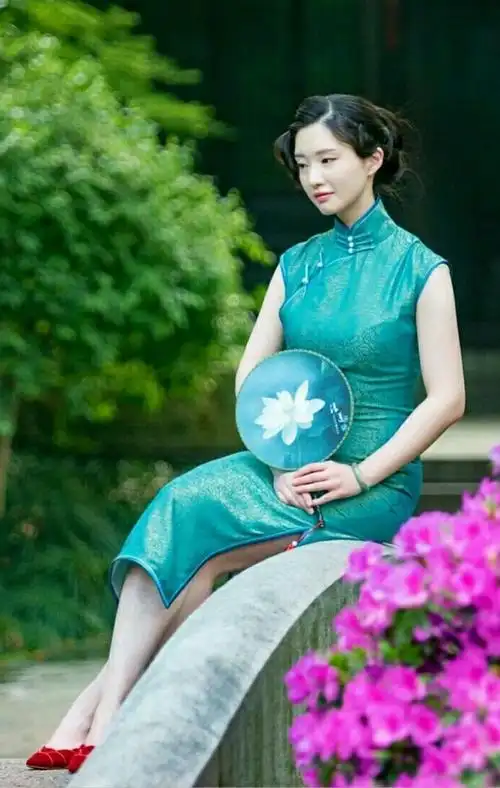 中国旗袍魅力无限