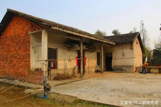 农村怪相:不在农村住,房子却盖得很漂亮,真实原因来了