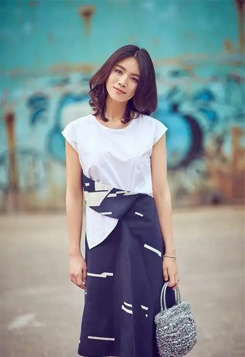 回顾曹曦文离婚后独自带女儿为孩子牺牲事业不后悔