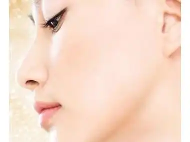 眼睛填充脂肪图片