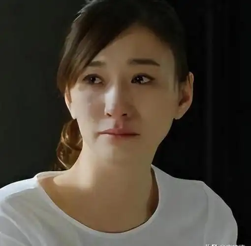 事实证明,47岁的"国民女神"李小冉,感情生活终不再是闹剧