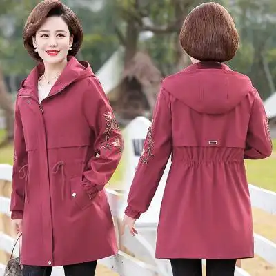 00妈妈装秋装新款风衣外套中老年人女装休闲夹克上衣加肥加大码外衣