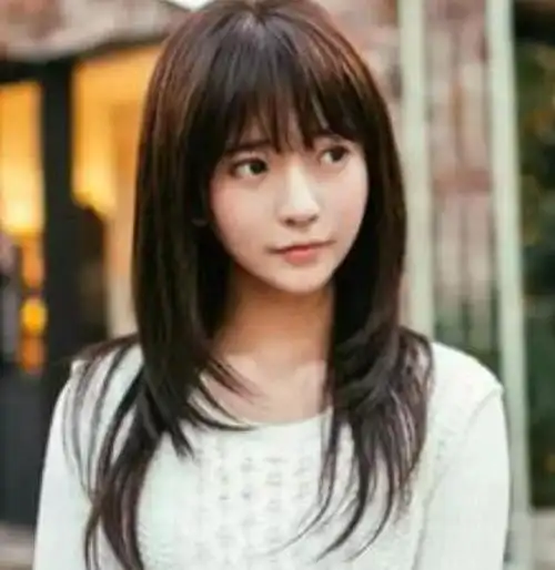 最新直发发型2021,永不过时的直发发型