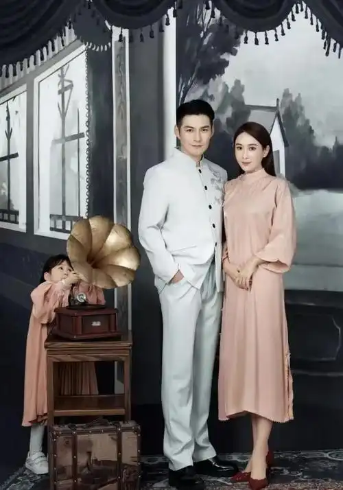 盛世美颜严屹宽:曾拒绝富婆1个亿,婚房只写老婆的名字,如今成了女儿奴