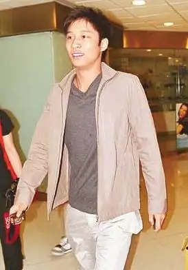 霍启山个人资料图片章子怡霍启山什么关系2