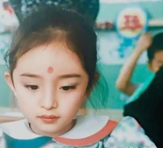 杨幂结婚后依旧美貌